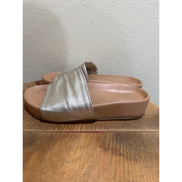 Pelican Leather Platform Sandal PLATINUM/BEACH size 8 - Picture 3 of 7
